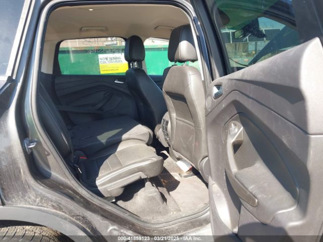 1FMCU9JX5GUA65412 Ford Escape Titanium