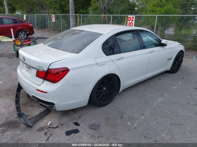 2013 BMW 740I WBAYA6C52DD143862 Photo 3