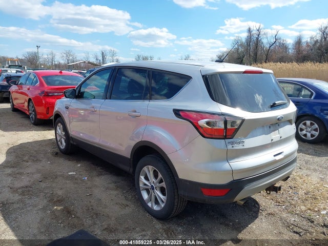 1FMCU9G90HUB58445 Ford ESCAPE SE
