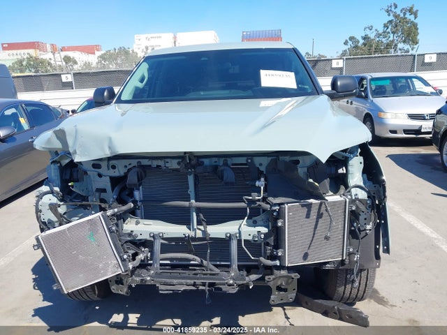 5TFLA5DB7PX127381 Toyota Tundra Sr5