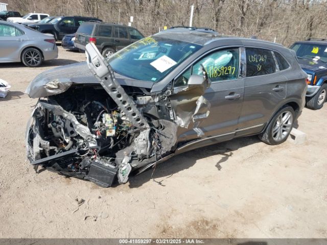 5LMCJ3D92HUL08269 Lincoln Mkc Reserve