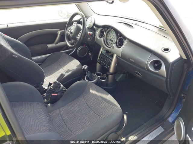 2003 MINI COOPER WMWRC33423TC48509 Photo 4
