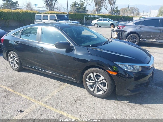 Honda Civic Lx 2018 2HGFC2F56JH508617 Image 1