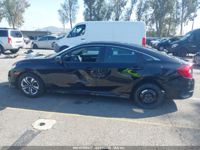 Honda Civic Lx 2018 2HGFC2F56JH508617 Image 14