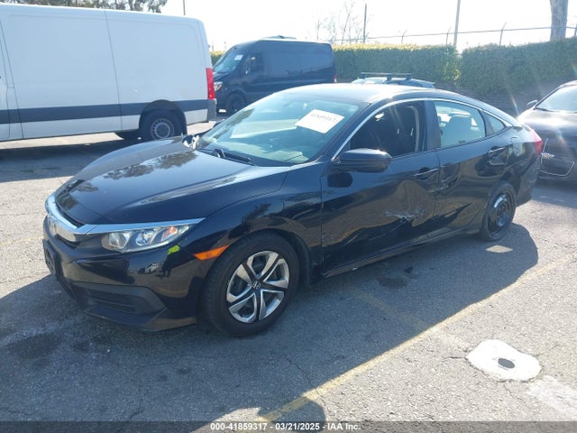 Honda Civic Lx 2018 2HGFC2F56JH508617 Image 2