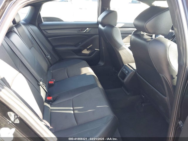 1HGCV1F34MA102666 Honda Accord Sport