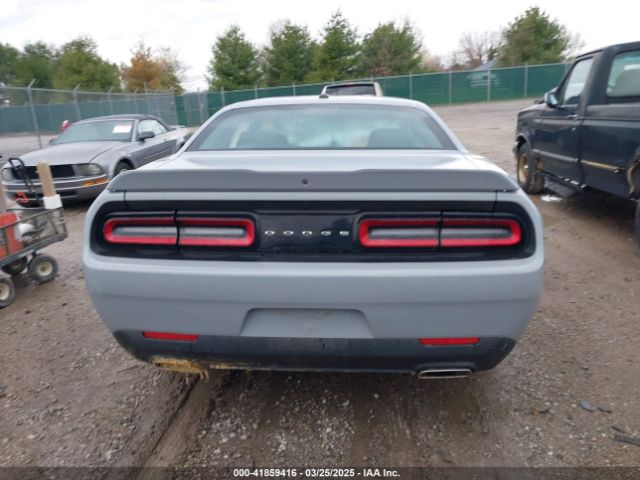 2C3CDZJG2NH188111 Dodge Challenger Gt