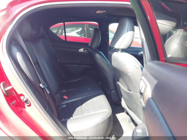JTHKD5BH1E2182802 Lexus CT 200H