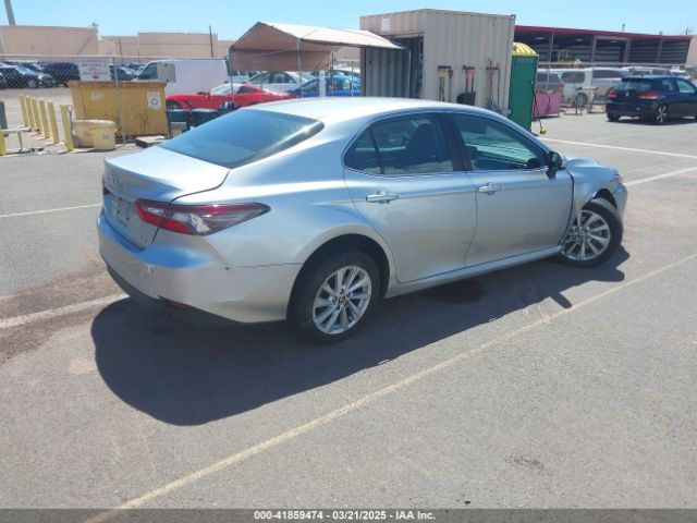 4T1C11AK3NU638299 Toyota CAMRY LE