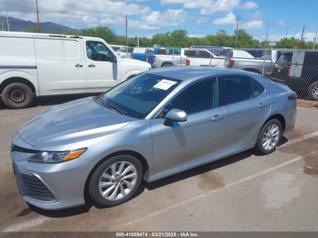 4T1C11AK3NU638299 Toyota CAMRY LE