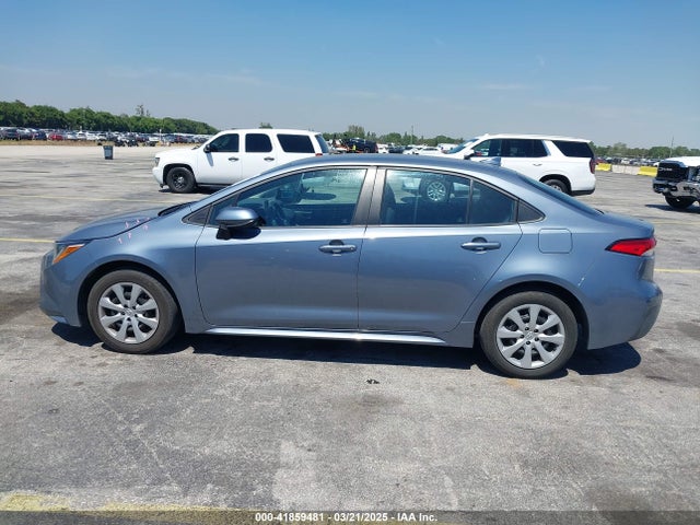 Toyota COROLLA LE 2022 5YFEPMAEXNP342314 Image 14