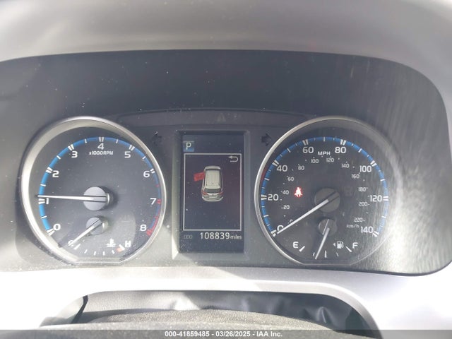 JTMBFREV0HJ161566 Toyota RAV4 LE