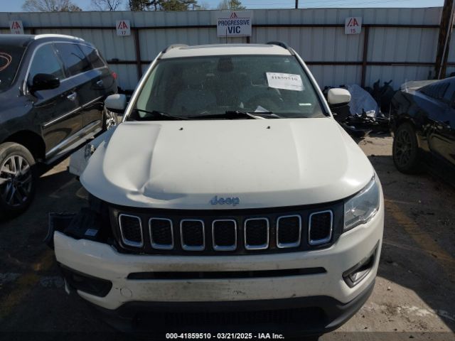 3C4NJCBB7KT755879 Jeep Compass Sun And Wheel Fwd