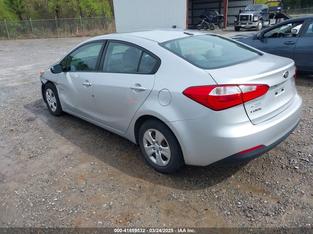 KIA dohc mpi nu 2015 KNAFK4A69F5406012 Image 3