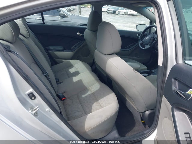 KIA dohc mpi nu 2015 KNAFK4A69F5406012 Image 8