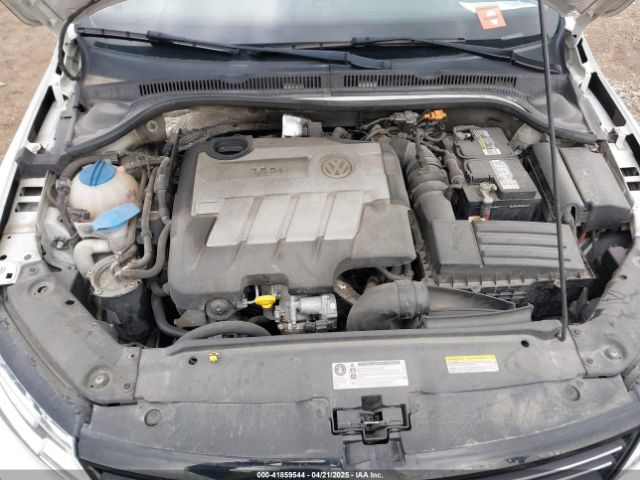 3VWLL7AJ5EM416017 Volkswagen Jetta 2.0l Tdi