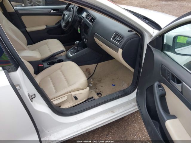 3VWLL7AJ5EM416017 Volkswagen Jetta 2.0l Tdi