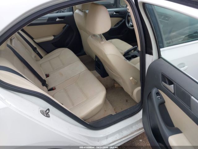 3VWLL7AJ5EM416017 Volkswagen Jetta 2.0l Tdi
