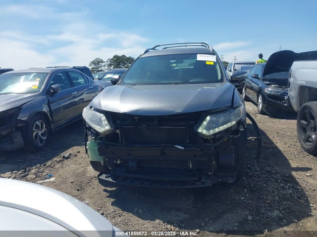 KNMAT2MT0FP571306 Nissan ROGUE SV
