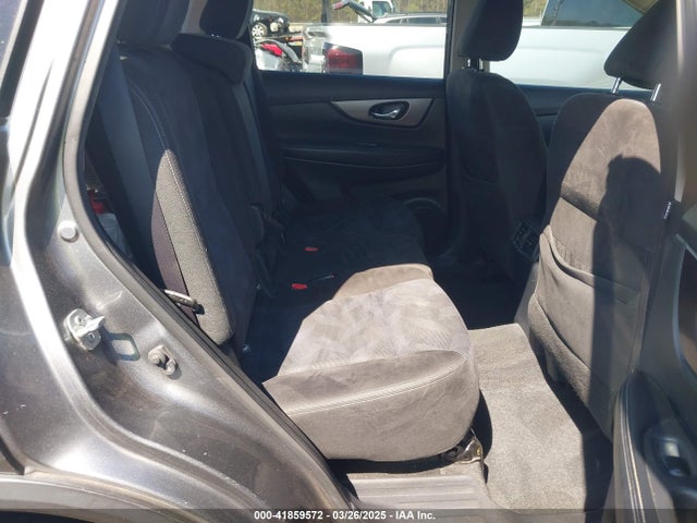 KNMAT2MT0FP571306 Nissan ROGUE SV