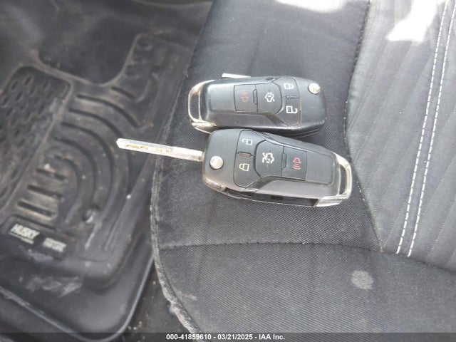 1FA6P0H72G5120506 Ford FUSION SE