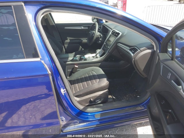 1FA6P0H72G5120506 Ford FUSION SE