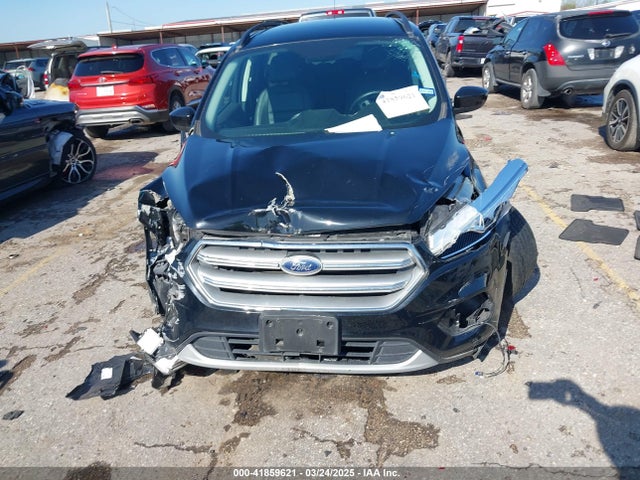 1FMCU0G98HUA80962 Ford ESCAPE SE