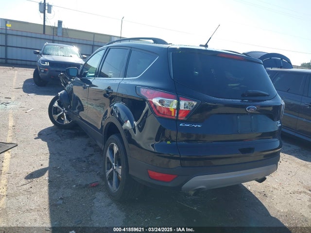 1FMCU0G98HUA80962 Ford ESCAPE SE