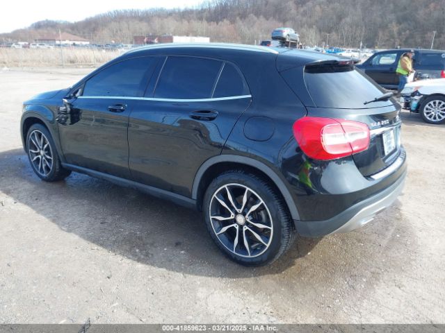 WDCTG4EB3FJ154810 Mercedes-Benz GLA 250