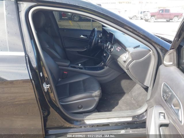 WDCTG4EB3FJ154810 Mercedes-Benz GLA 250