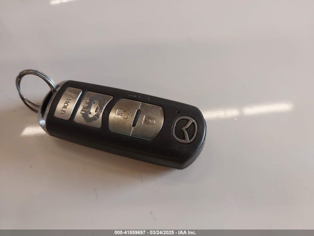 Mazda pe 2016 3MZBM1W7XGM310751 Image 11