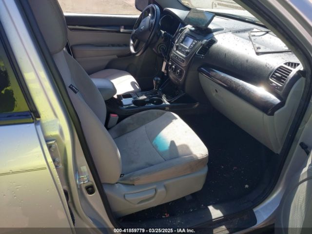 5XYKT4A63EG457302 KIA SORENTO LX