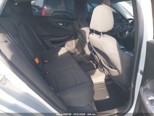 1G1ZD5ST8JF200017 Chevrolet MALIBU LT