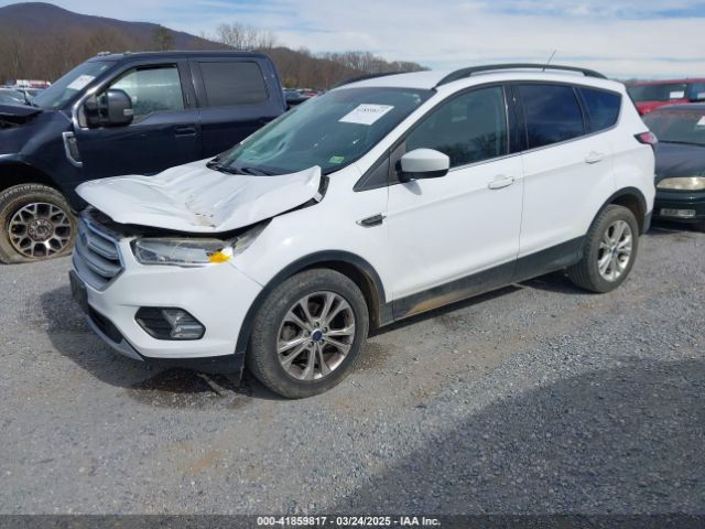 1FMCU0GD3JUA76053 Ford ESCAPE SE