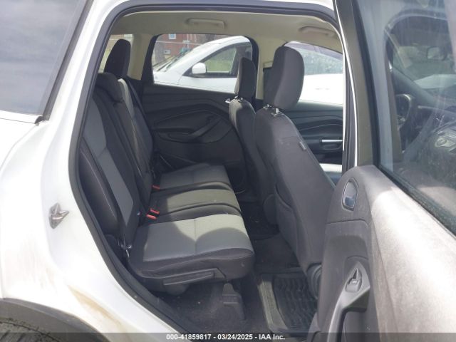 1FMCU0GD3JUA76053 Ford ESCAPE SE