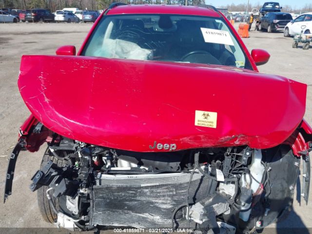 3C4NJCBB0JT471301 Jeep Compass Latitude Fwd