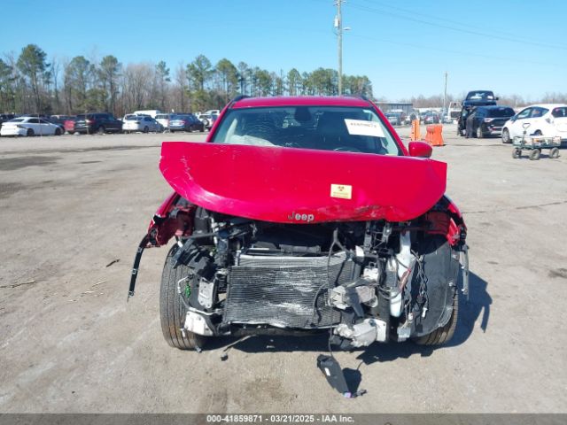 3C4NJCBB0JT471301 Jeep Compass Latitude Fwd