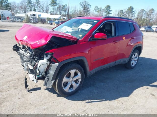 3C4NJCBB0JT471301 Jeep Compass Latitude Fwd