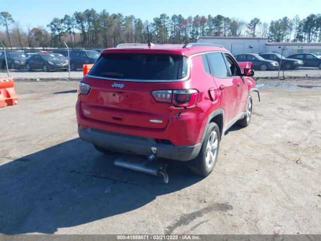 3C4NJCBB0JT471301 Jeep Compass Latitude Fwd