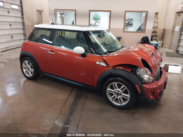 2011 MINI COOPER S WMWSV3C52BTY13177 Photo 0