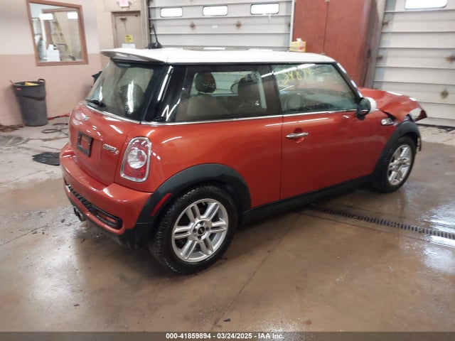 2011 MINI COOPER S WMWSV3C52BTY13177 Photo 3