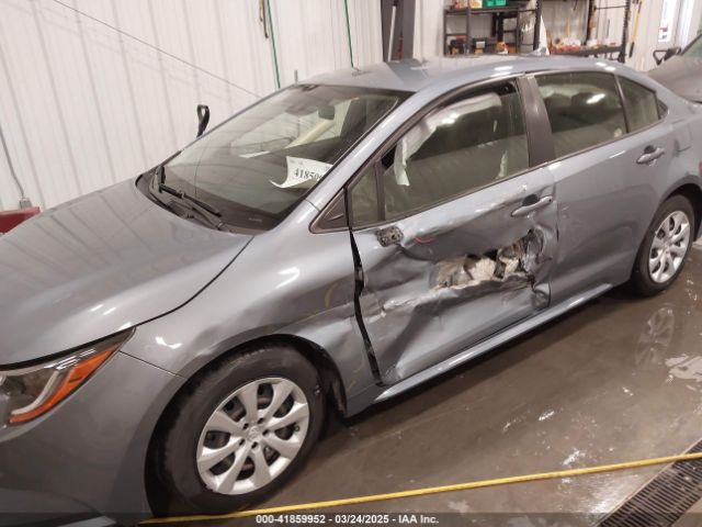 JTDEPMAE7NJ205285 Toyota COROLLA LE