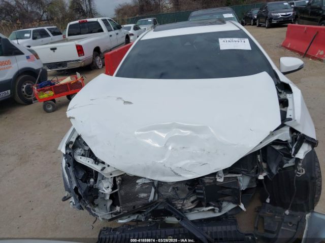 2T1BURHE5KC126607 Toyota Corolla Xse