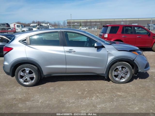 3CZRU6H32NM736398 Honda Hr-v Awd Lx