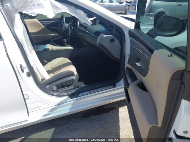 58ABZ1B10KU004138 Lexus ES 350