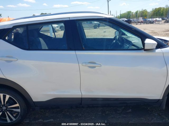 3N1CP5CU2KL497873 Nissan KICKS SV