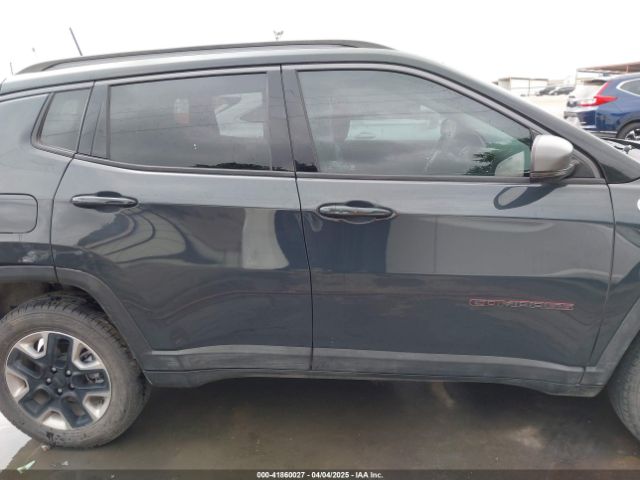 3C4NJDDB5JT270609 Jeep Compass Trailhawk 4x4