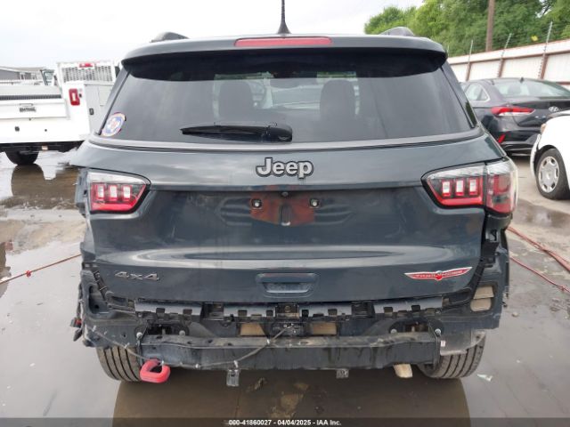 3C4NJDDB5JT270609 Jeep Compass Trailhawk 4x4