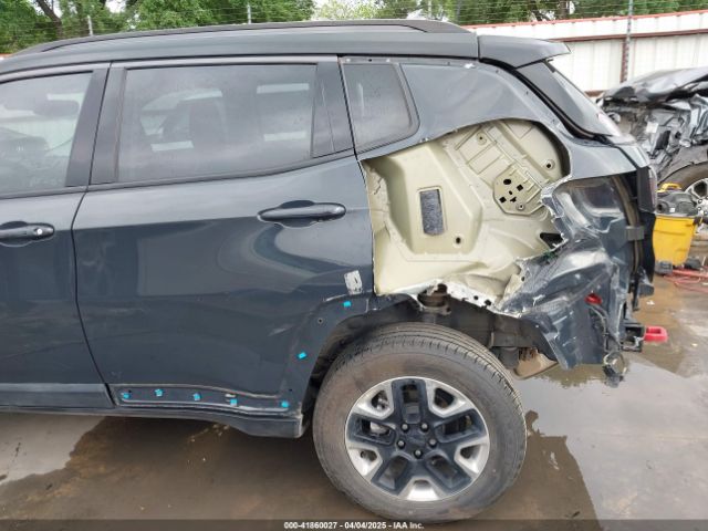 3C4NJDDB5JT270609 Jeep Compass Trailhawk 4x4