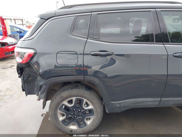 3C4NJDDB5JT270609 Jeep Compass Trailhawk 4x4